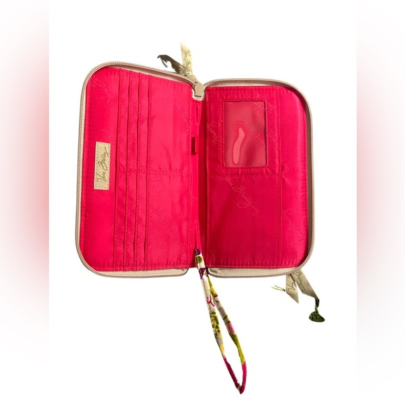 NWOT Vera Bradley Make Me Blush wristlet/wallet - Picture 3 of 6